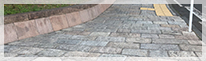 「静岡県立美術館」プロムナード石畳のクリーニング